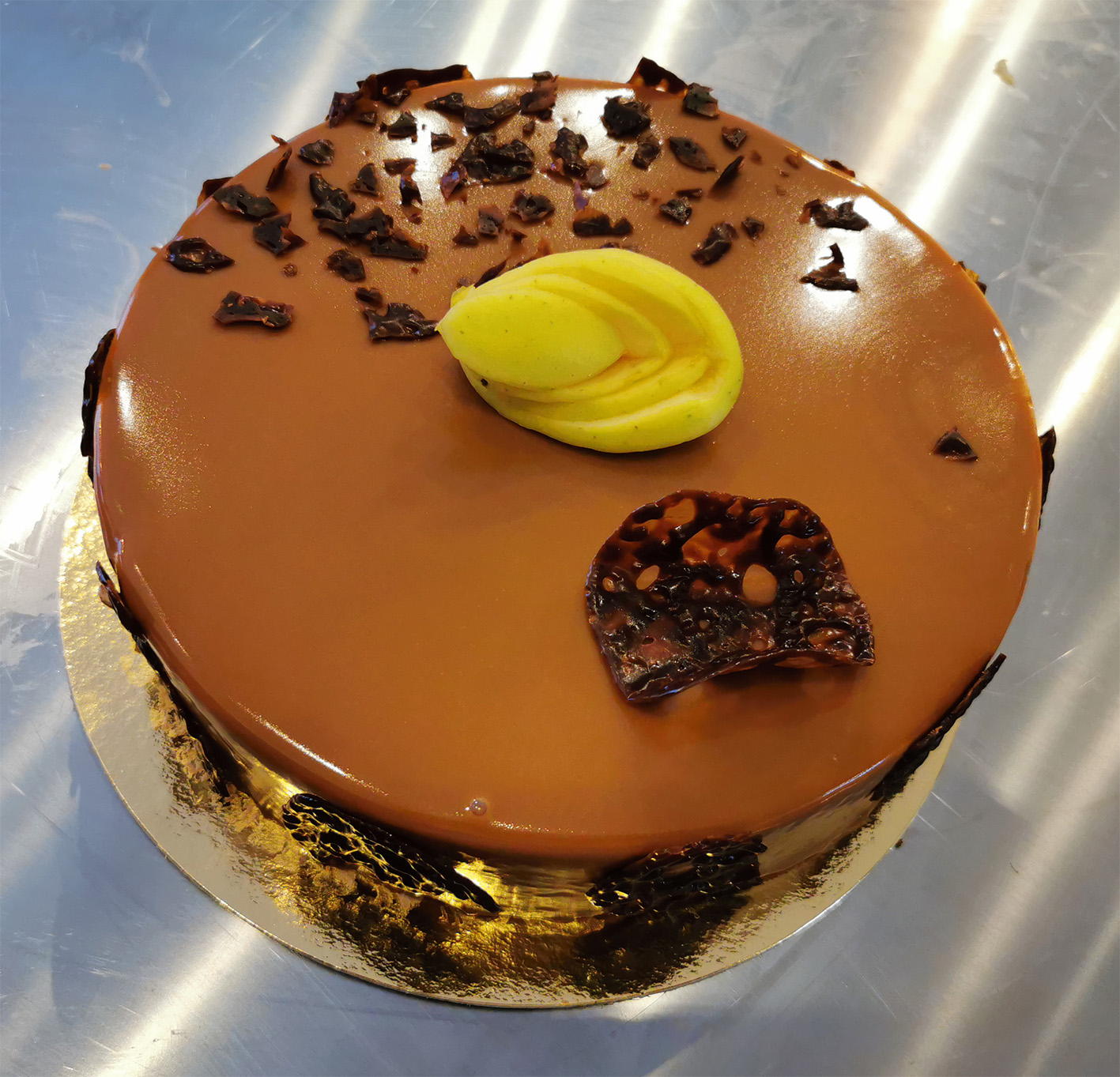 Entremet pommes-caramel