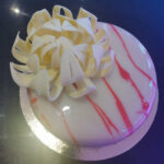 Entremets prâliné, litchi, framboise